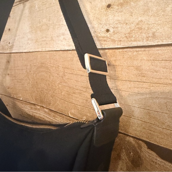 Kate Spade Carter Nylon Sling - Black NWT - Picture 9 of 16